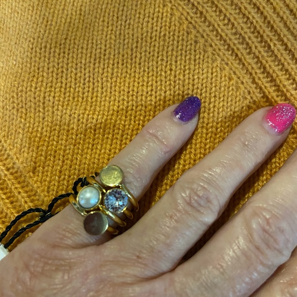 Marc By Marc Jacobs Jewelry - NEW Marc Jacobs Womens Crystal Pearl ANTINUE GOLD TONE Cabochon Mini Ring Set